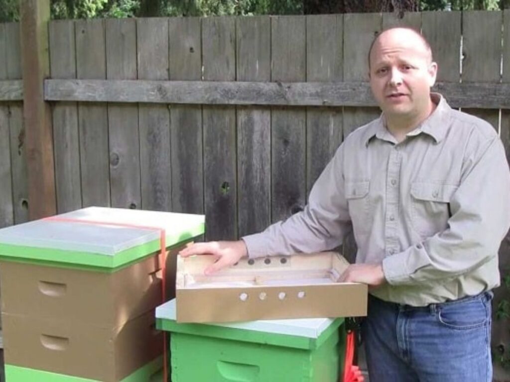 How To Make A Beehive Quilt Box [Moisture Control For Bees ...