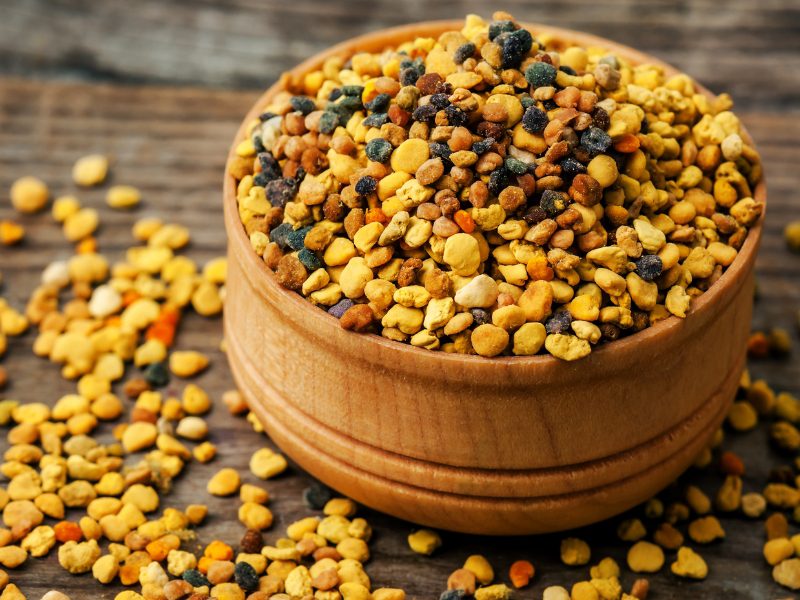 Does Bee Pollen Expire? (Pros And Cons Of Bee Pollen) Beekeepingstudy