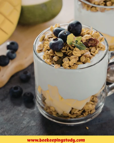Bee Pollen Yogurt Parfait
