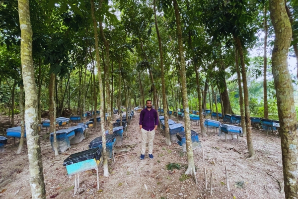 Anthor Kumar Das Beekeeping Expert